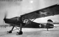 Kép a Fieseler Fi 156 Storch típusú, R.107 oldalszámú gépről.