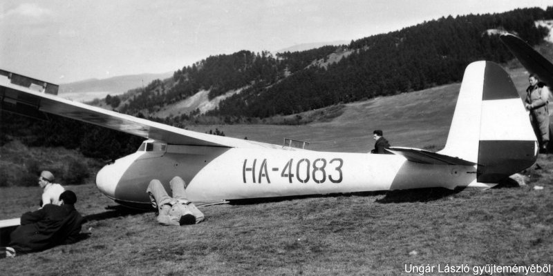 Kép a HA-4083 (1) lajstromú gépről.